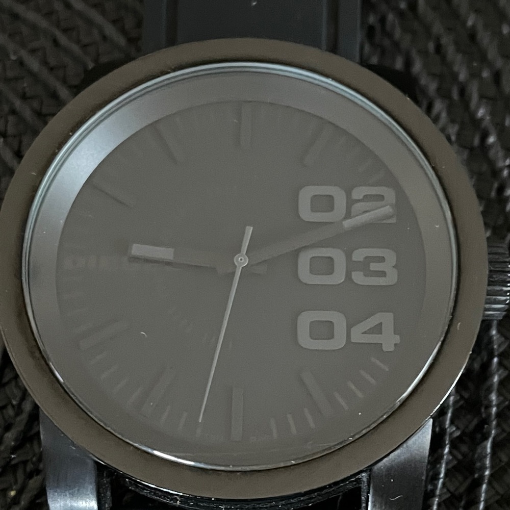 Black silicon Diesel watch